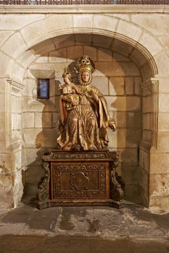 מלון Hospederia Monasterio De פויו מראה חיצוני תמונה